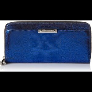 Milly Kendra Smartphone Wristlet Wallet